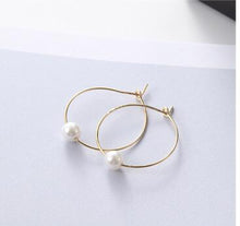 Load image into Gallery viewer, European Minimalist Personalized Fashion Jewelry Design Pearl Earrings Wholesale Geometric Simulation